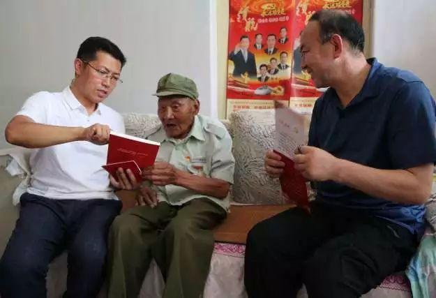 年轻人越来越热衷“情绪消费”